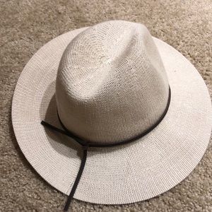 NEW Wyeth Linen Summer Hat